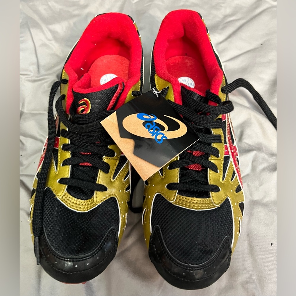ASICS Track Shoes Men’s 9.5
